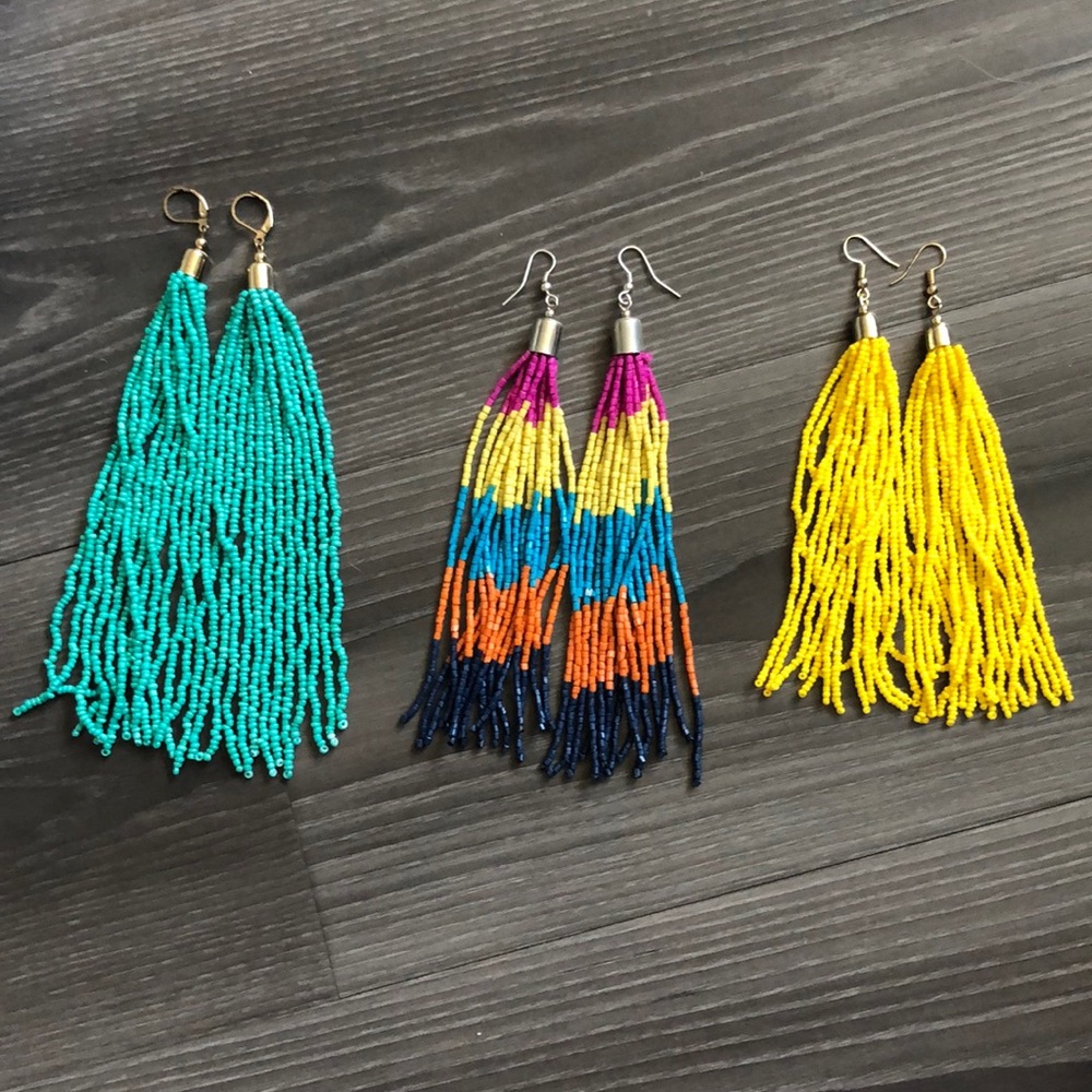 Set of beaded drop earrings